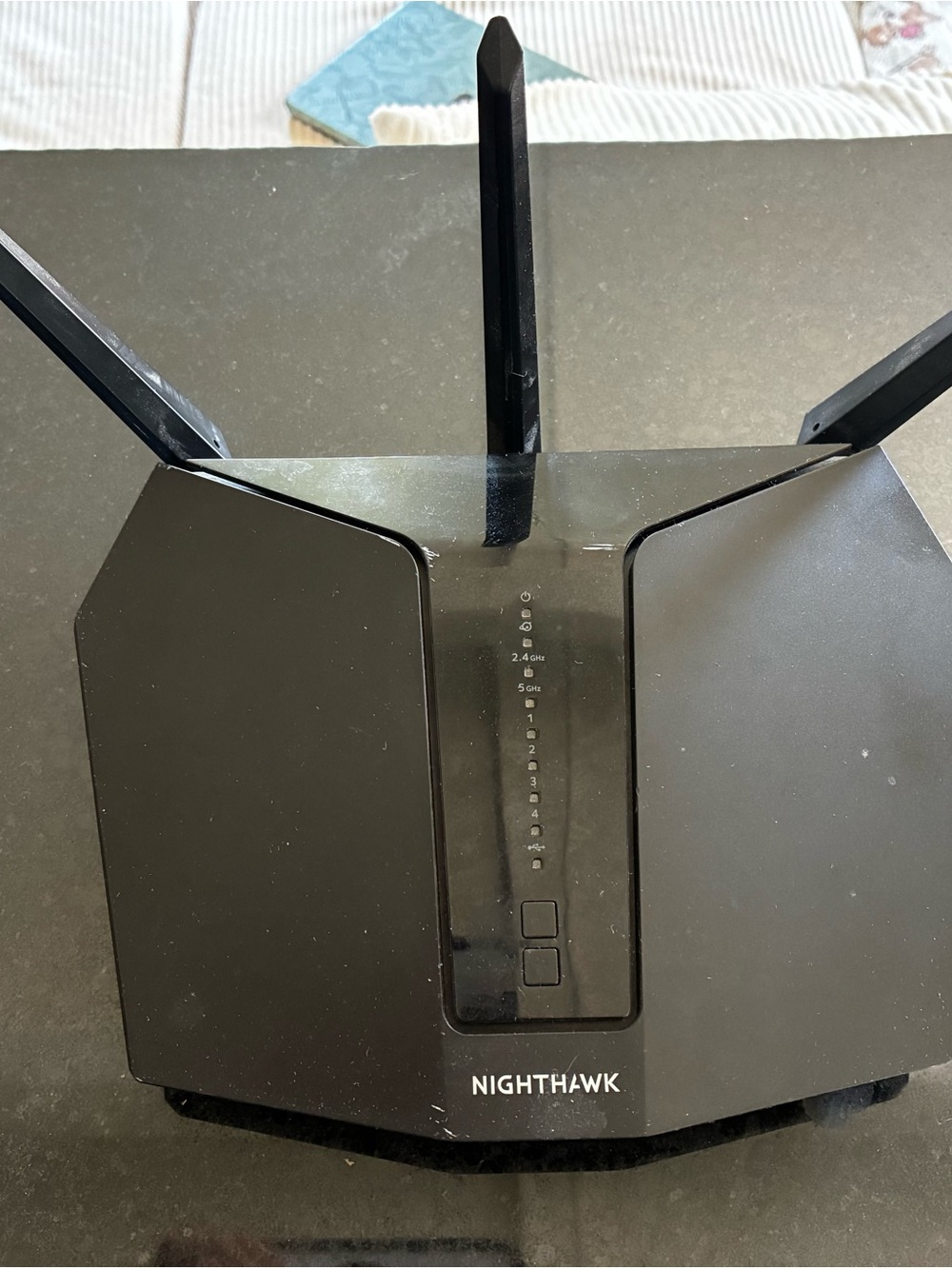 Nighthawk AX2400 5 Stream NETGEAR 71 WiFi Box Router